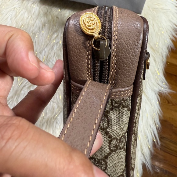 Gucci GG Clutch wristlet Pvc Pouch bag Brown with paper bag included. - Picture 8 of 16